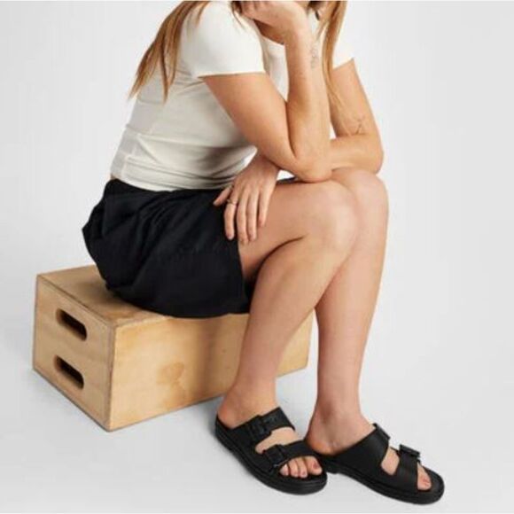 Converse CTAS Black Leather Lugged Flatform Two Strap Sandals Women's Size 9 NIB - Picture 12 of 14